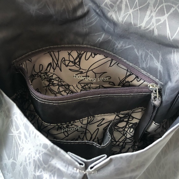Lululemon Duffle - Picture 6 of 6